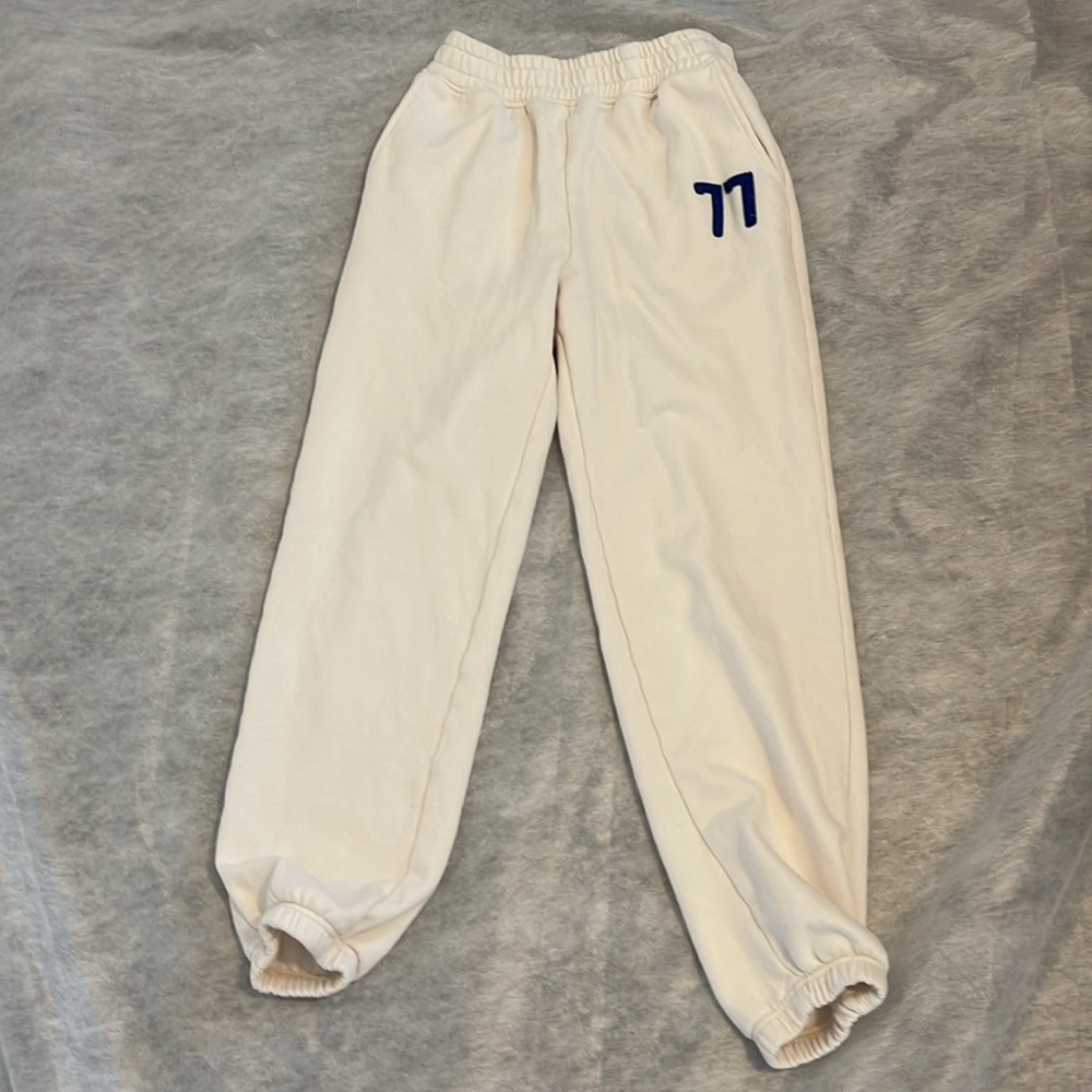 American Eagle Outfitters Cream Hoodie with Blue Lettering - Picture 9 of 13